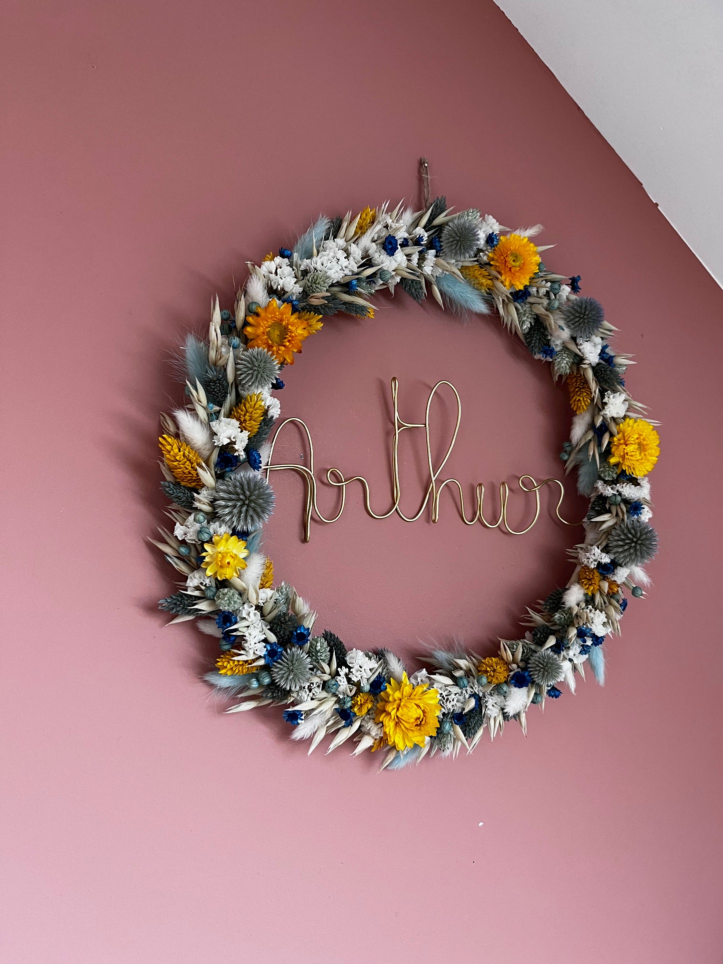 Couronne murale de fleurs séchées sur mesure