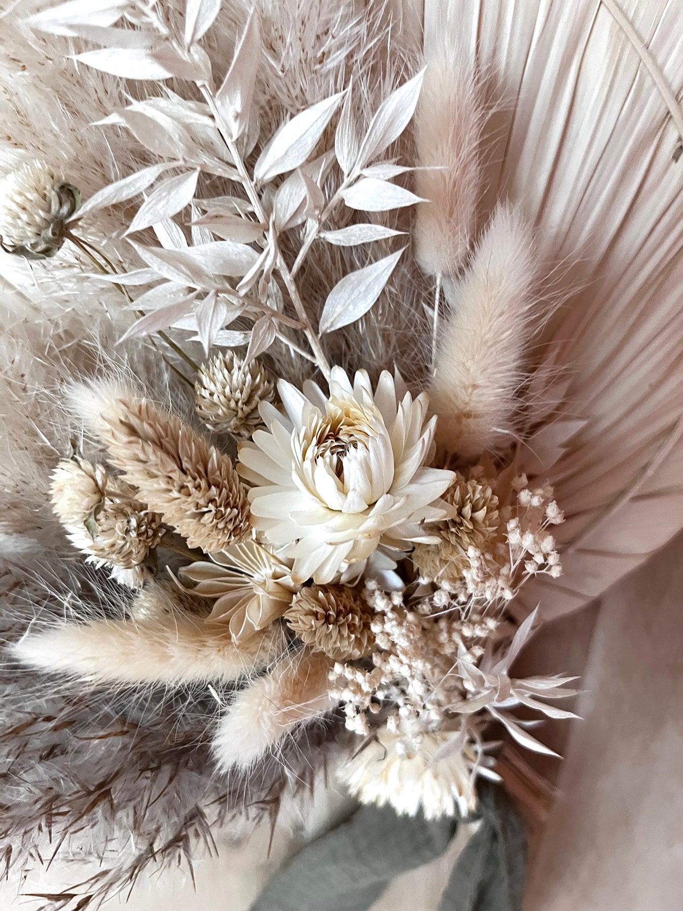 Eventail en fleurs séchées "PALMA"