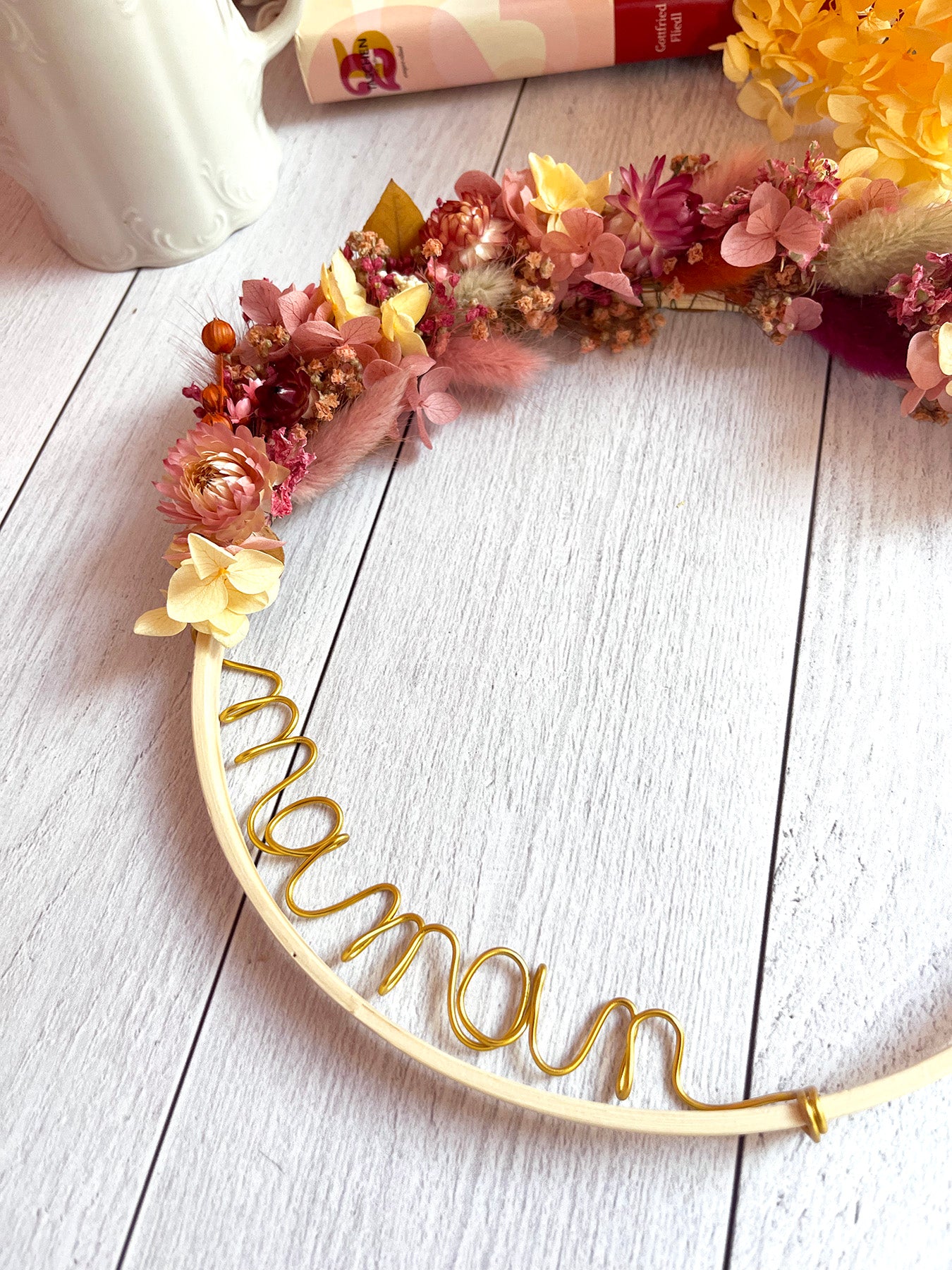 Couronne de fleurs séchées rose MAMAN