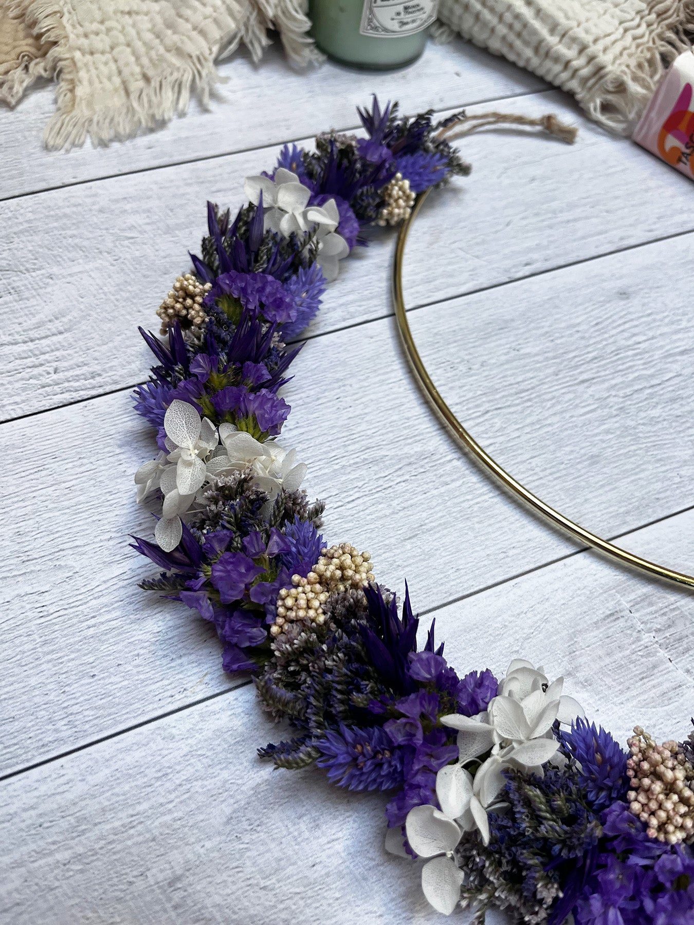 Décoration en fleurs séchées LUNA violette