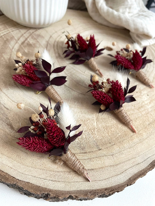 Peigne de mariée sur mesure et sa boutonnière assortie