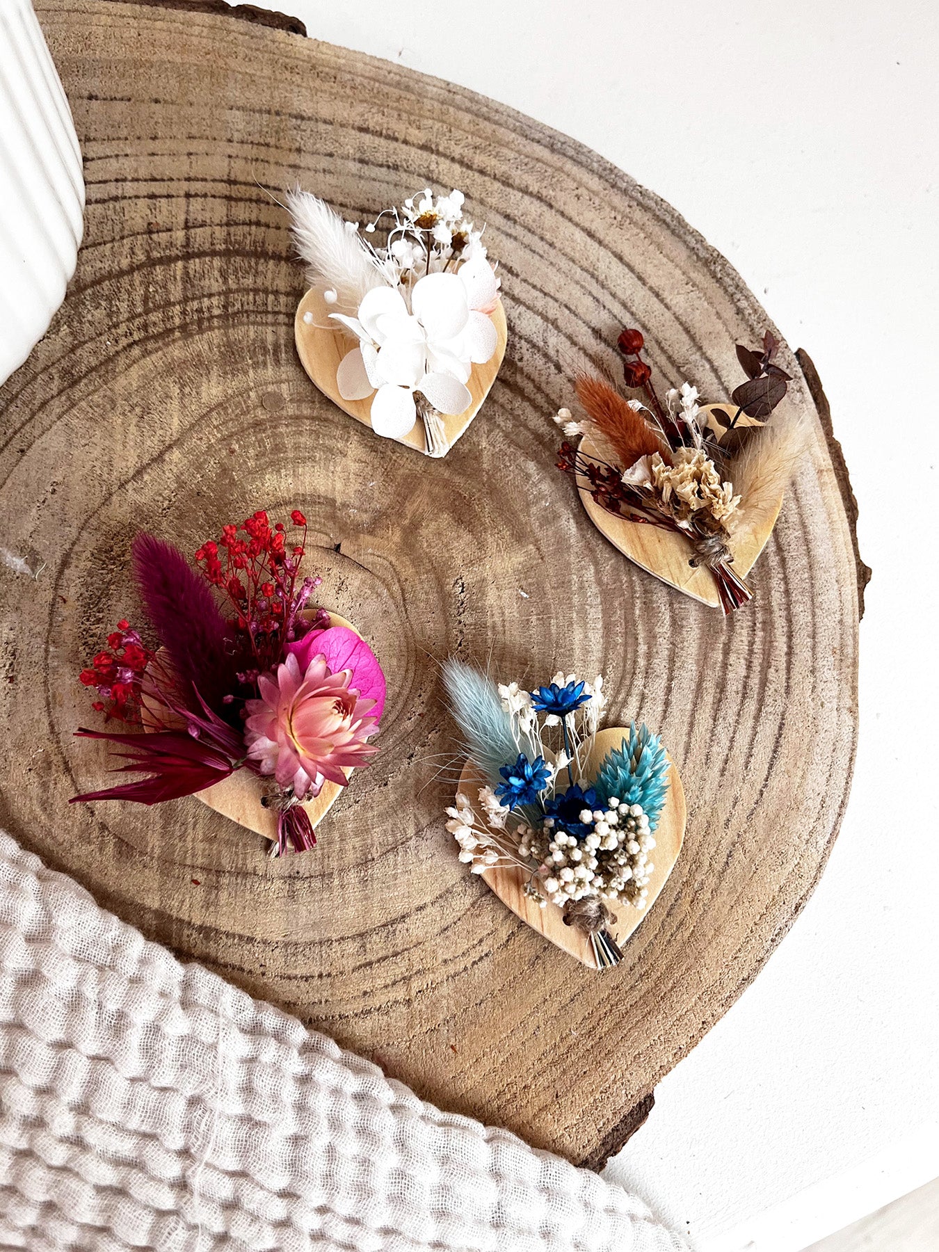 Magnet fleurs séchées en forme de coeur