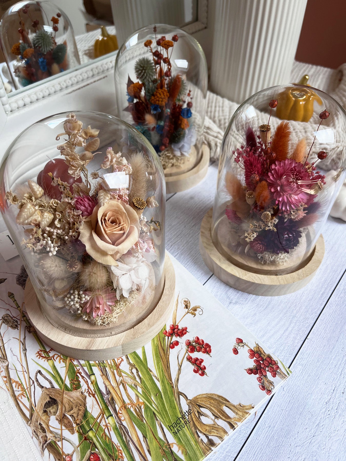 Cloche de fleurs séchées sur mesure