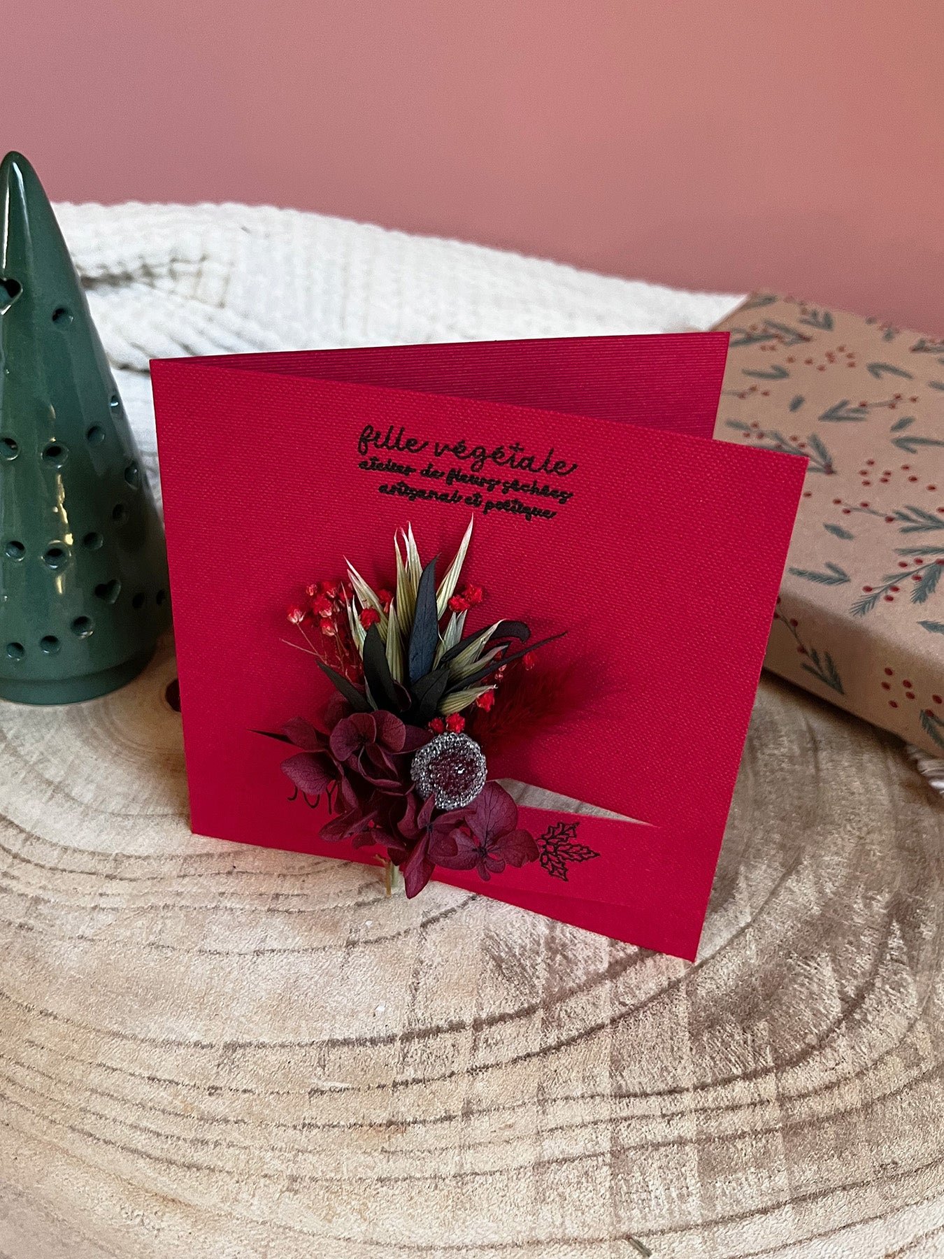 Carte "JOYEUX NOËL" avec bouquet de fleurs séchées
