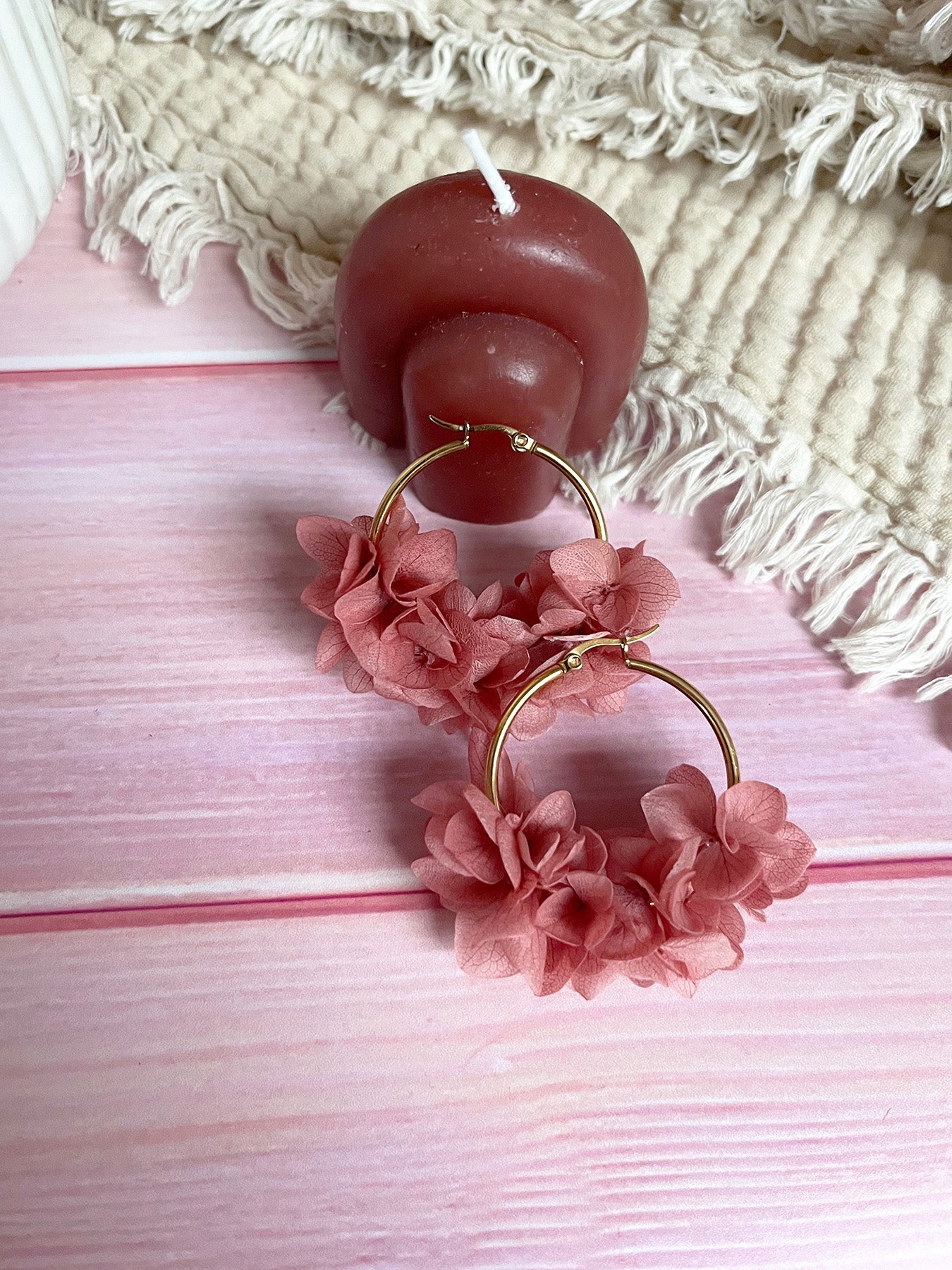 Créoles en acier inoxydable et hortensia stabilisé rose