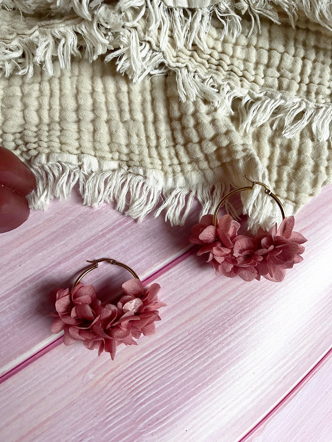 Créoles en acier inoxydable et hortensia stabilisé rose