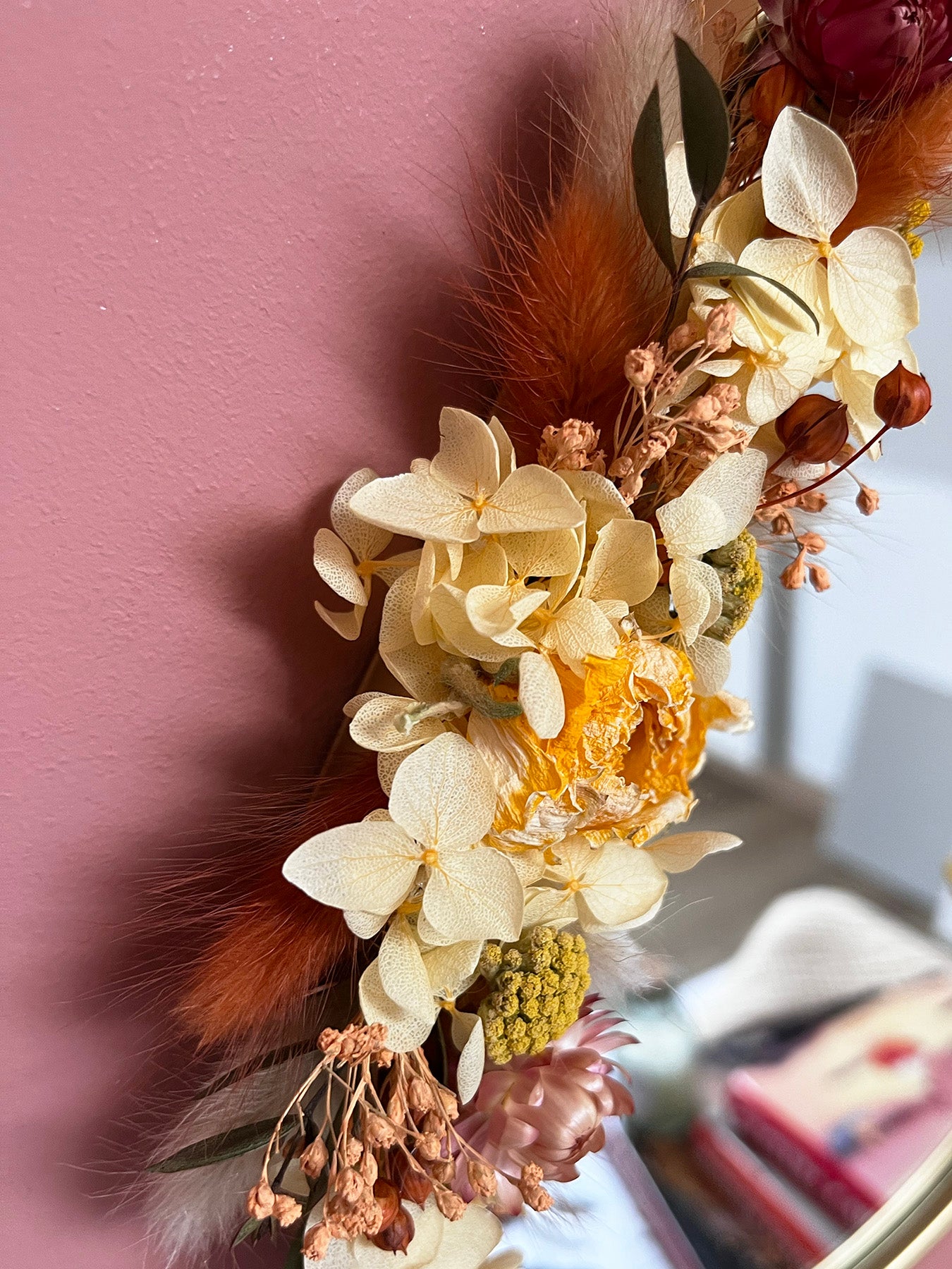 Miroir orné de fleurs séchées PÊCHE